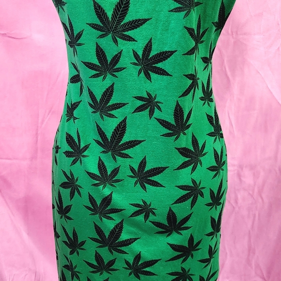 Switchblade stiletto green 420 vamp wiggle dress size xl pinup goth - Picture 3 of 10